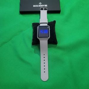 Watch digital